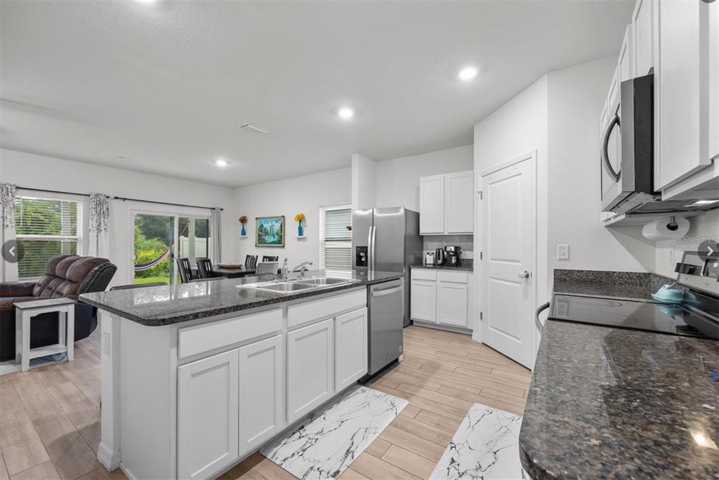 6032 Southwest 84th Street Gainesville, FL 32608 - Photo 10 of 28