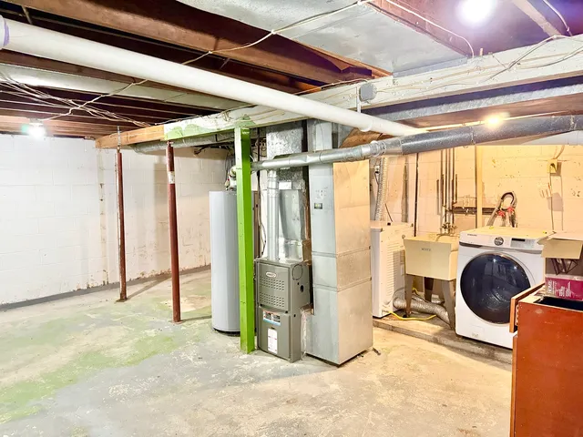 a view of a storage & utility room
