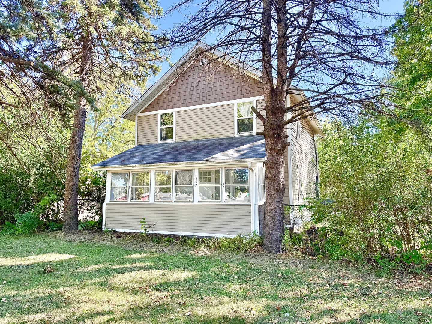 302 Highway 71 Newark, IL 60541 - Photo 2 of 19 a view of house with a yard