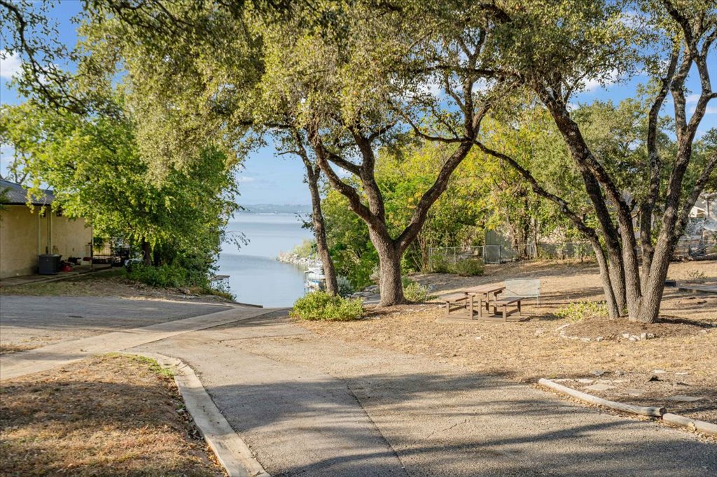 13126 Travis View Loop Austin, TX 78732 - Photo 22 of 27