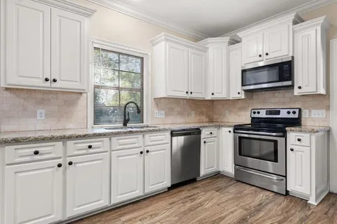 $174,900 | 3400 Lake Street, Lake Charles, LA 70605