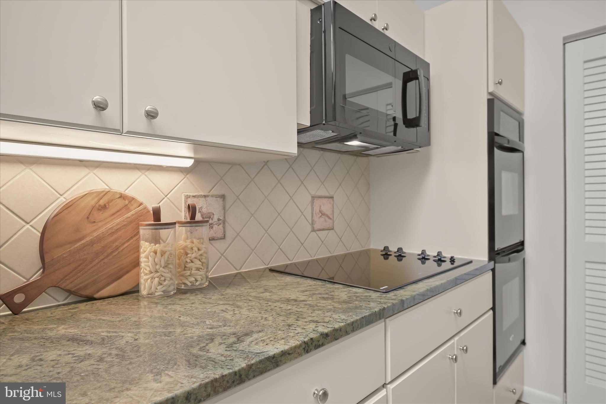 6544 Wiscasset Road Bethesda, MD 20816 - Photo 11 of 48 Double ovens