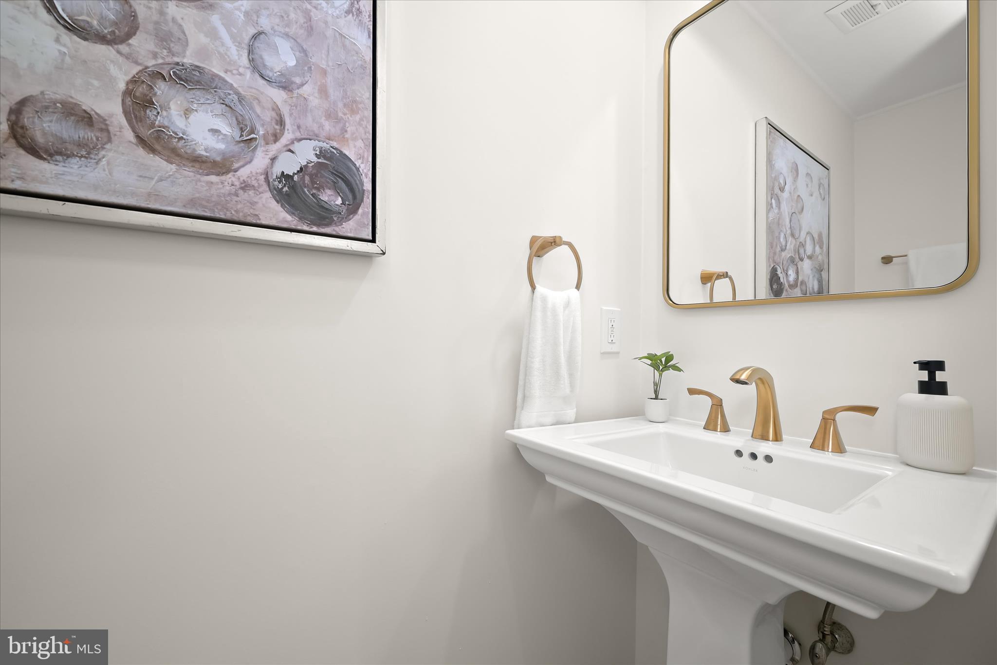 6544 Wiscasset Road Bethesda, MD 20816 - Photo 21 of 48 Renovated powder room