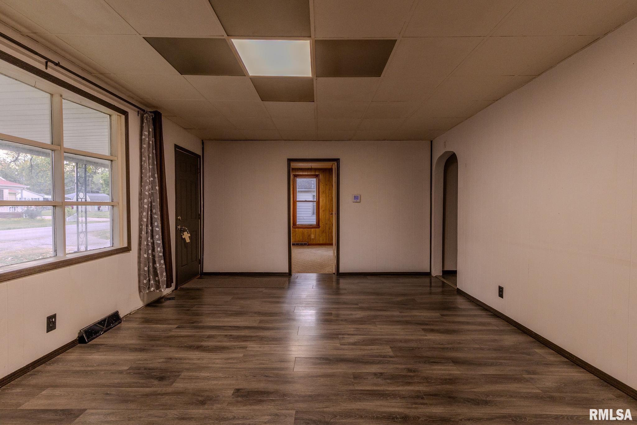 207 East Elm Street Thayer, IL 62689 - Photo 11 of 29