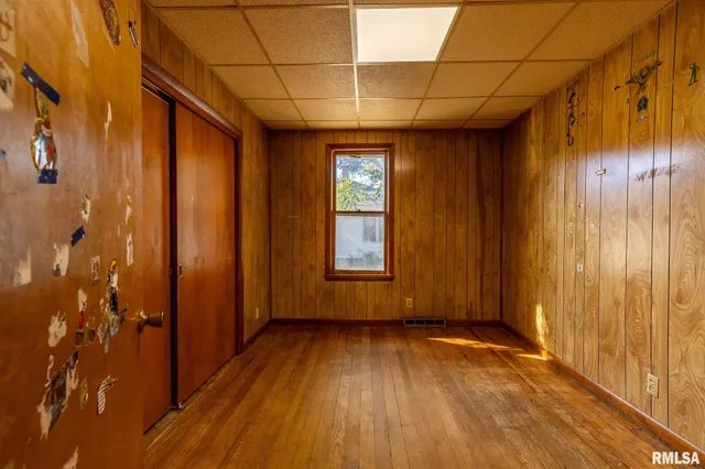 $64,000 | 207 East Elm Street, Thayer, IL 62689