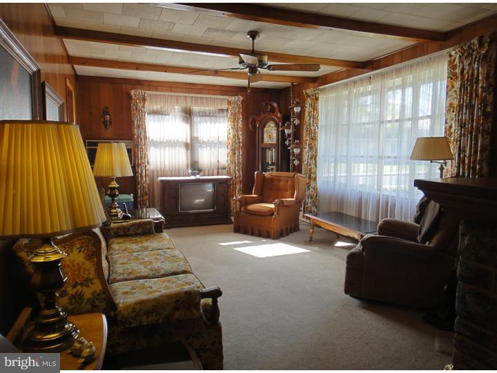 225 Chelsea Road Fairless Hills, PA 19030 - Photo 4 of 15 Gallery Image 4