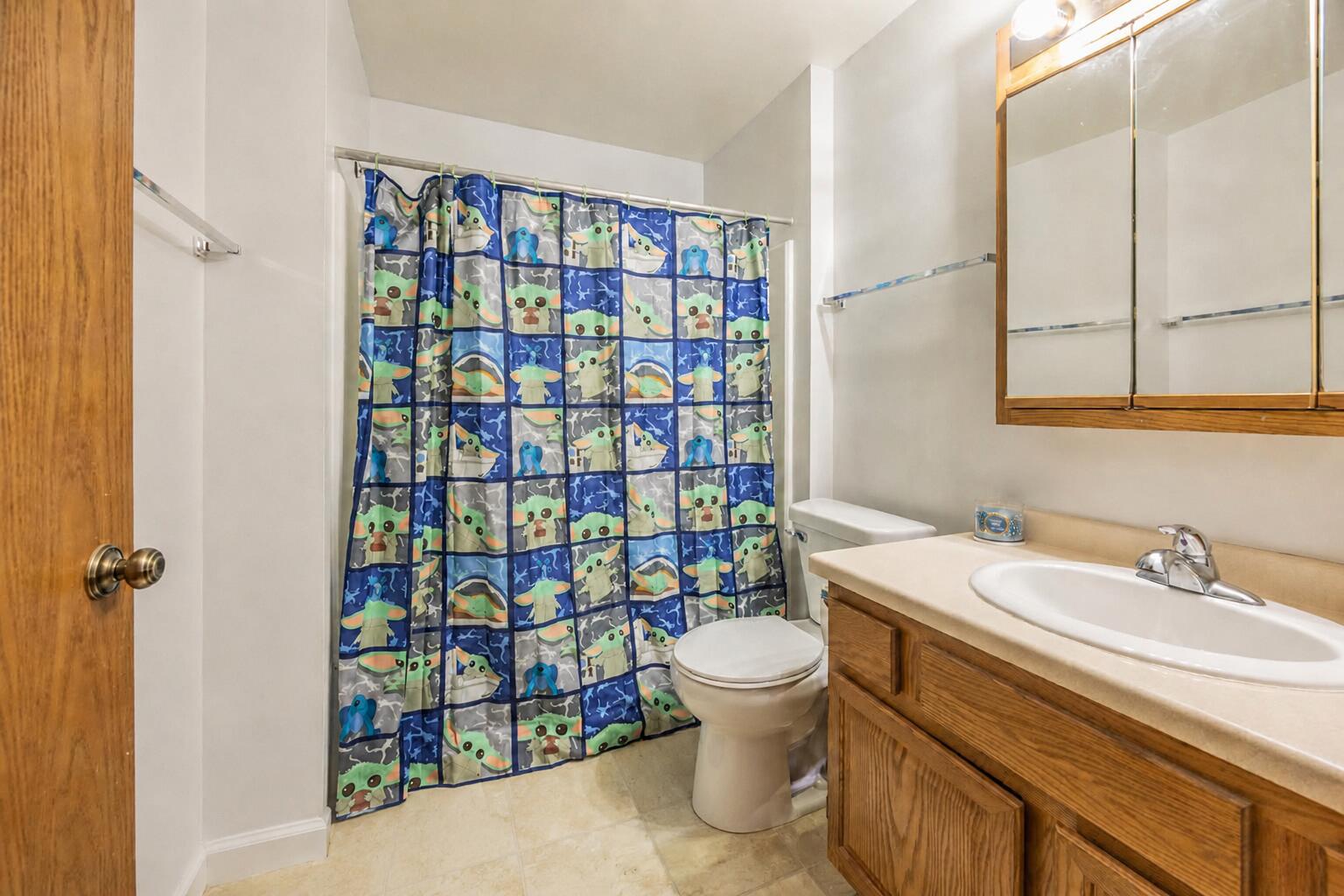 4835 Easy Street, Unit 11 Delafield, WI 53029 - Photo 17 of 25 Full Bathroom