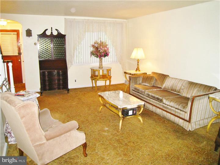 590 Rector Street Philadelphia, PA 19128 - Photo 3 of 16 Gallery Image 3