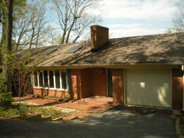 1209 Windsor Road Harrisonburg, VA 22801 - Photo 1 of 24 Gallery Image 1