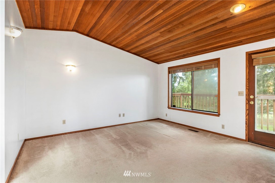 3071 Anderson Road Southeast Port Orchard, WA 98366 - Photo 14 of 26 Gallery Image 14