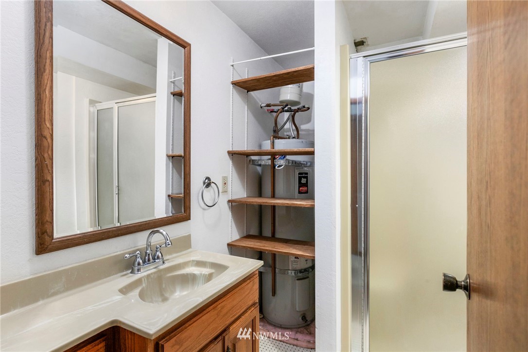 3071 Anderson Road Southeast Port Orchard, WA 98366 - Photo 16 of 26 Gallery Image 16