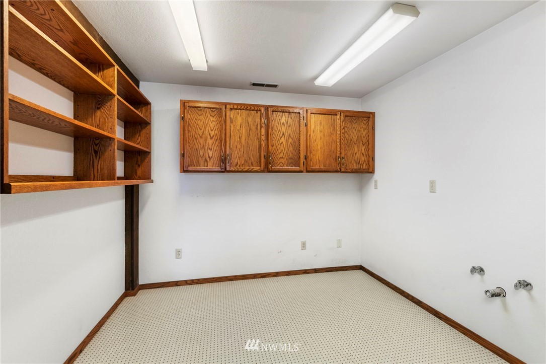 3071 Anderson Road Southeast Port Orchard, WA 98366 - Photo 17 of 26 Gallery Image 17
