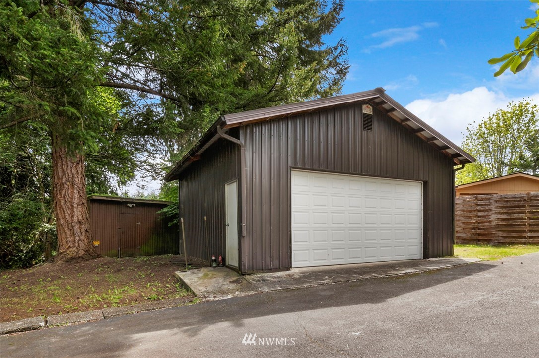 3071 Anderson Road Southeast Port Orchard, WA 98366 - Photo 3 of 26 Gallery Image 3