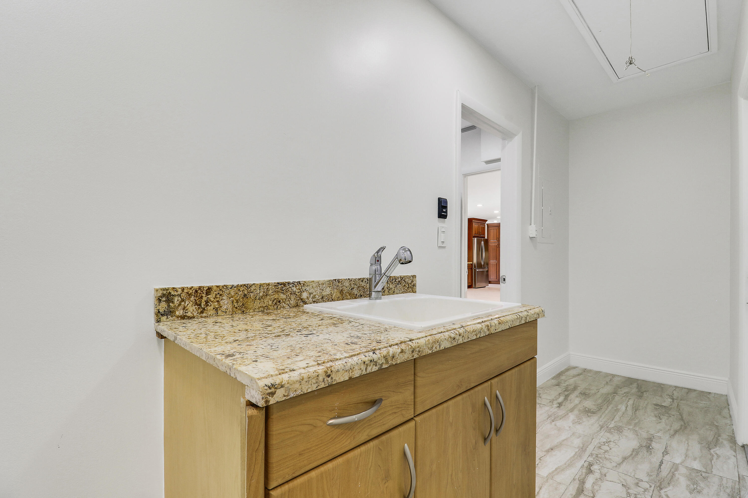 100 Southwest 15th Court Boca Raton, FL 33486 - Photo 34 of 41 Laundry Room
