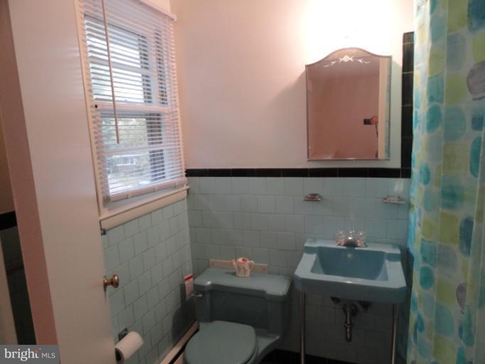 713 Shelley Road Towson, MD 21286 - Photo 13 of 21 Bath (Master)