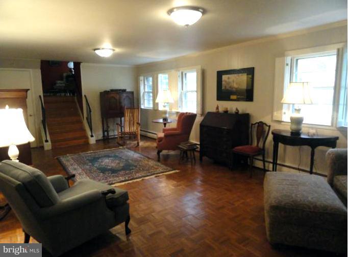 713 Shelley Road Towson, MD 21286 - Photo 3 of 21 Family Room