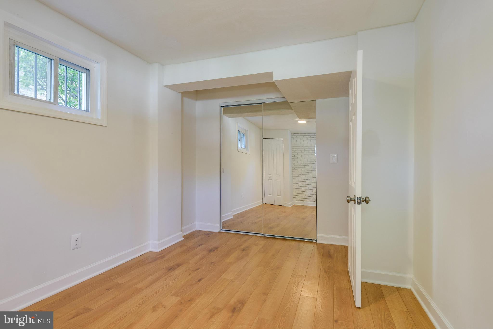 5806 Spell Road Clinton, MD 20735 - Photo 2 of 29 Interior (General)