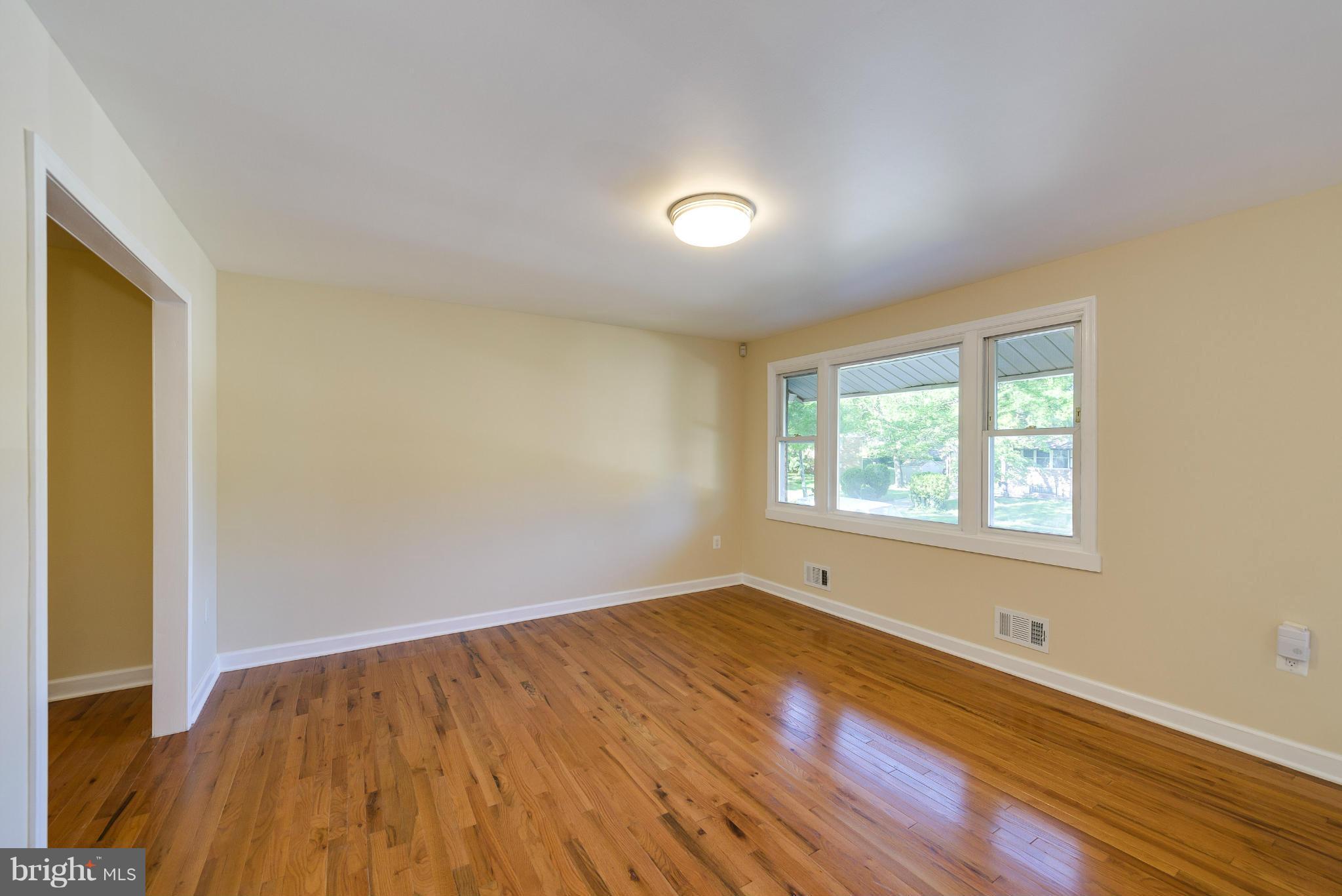 5806 Spell Road Clinton, MD 20735 - Photo 12 of 29 Interior (General)