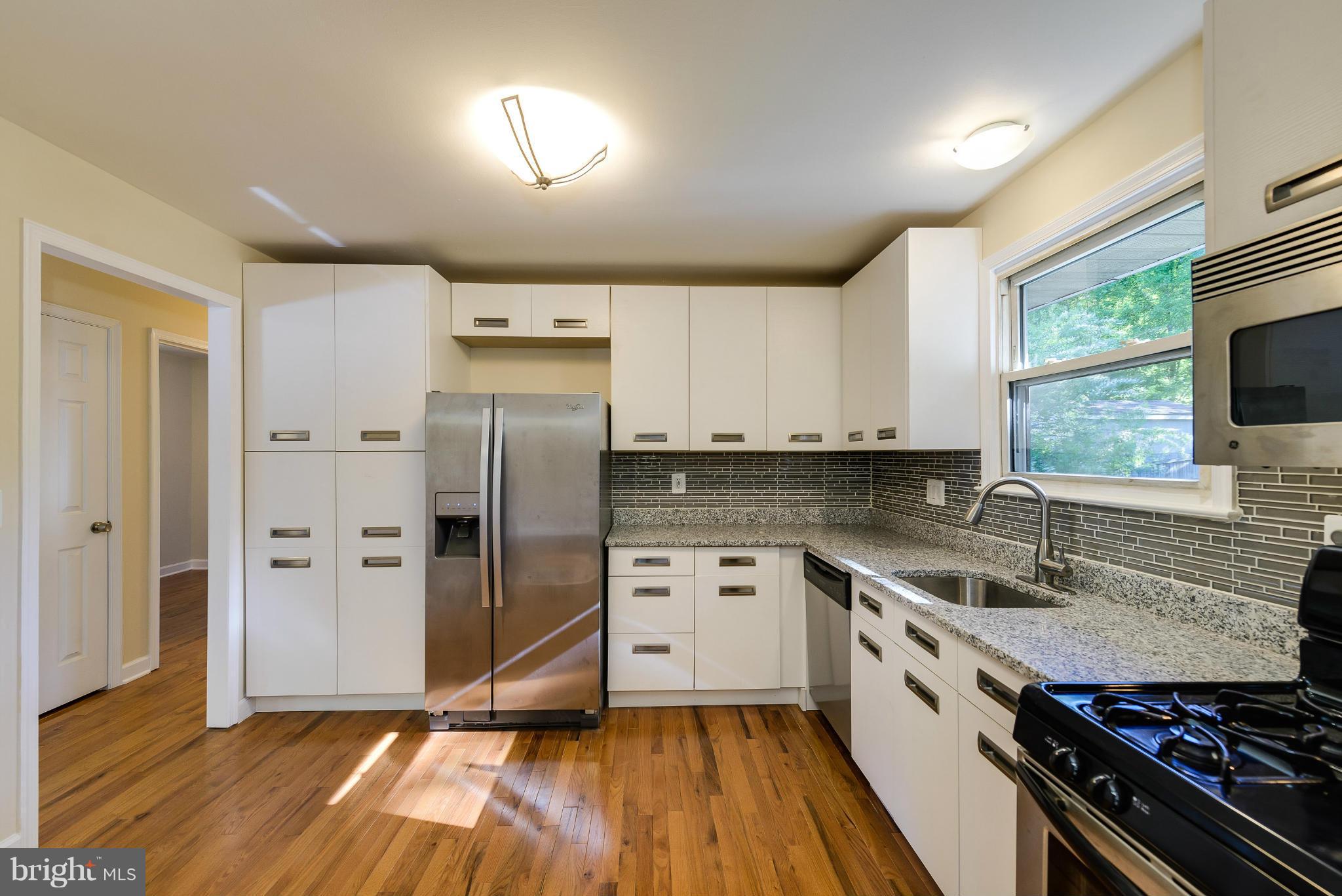 5806 Spell Road Clinton, MD 20735 - Photo 13 of 29 Kitchen