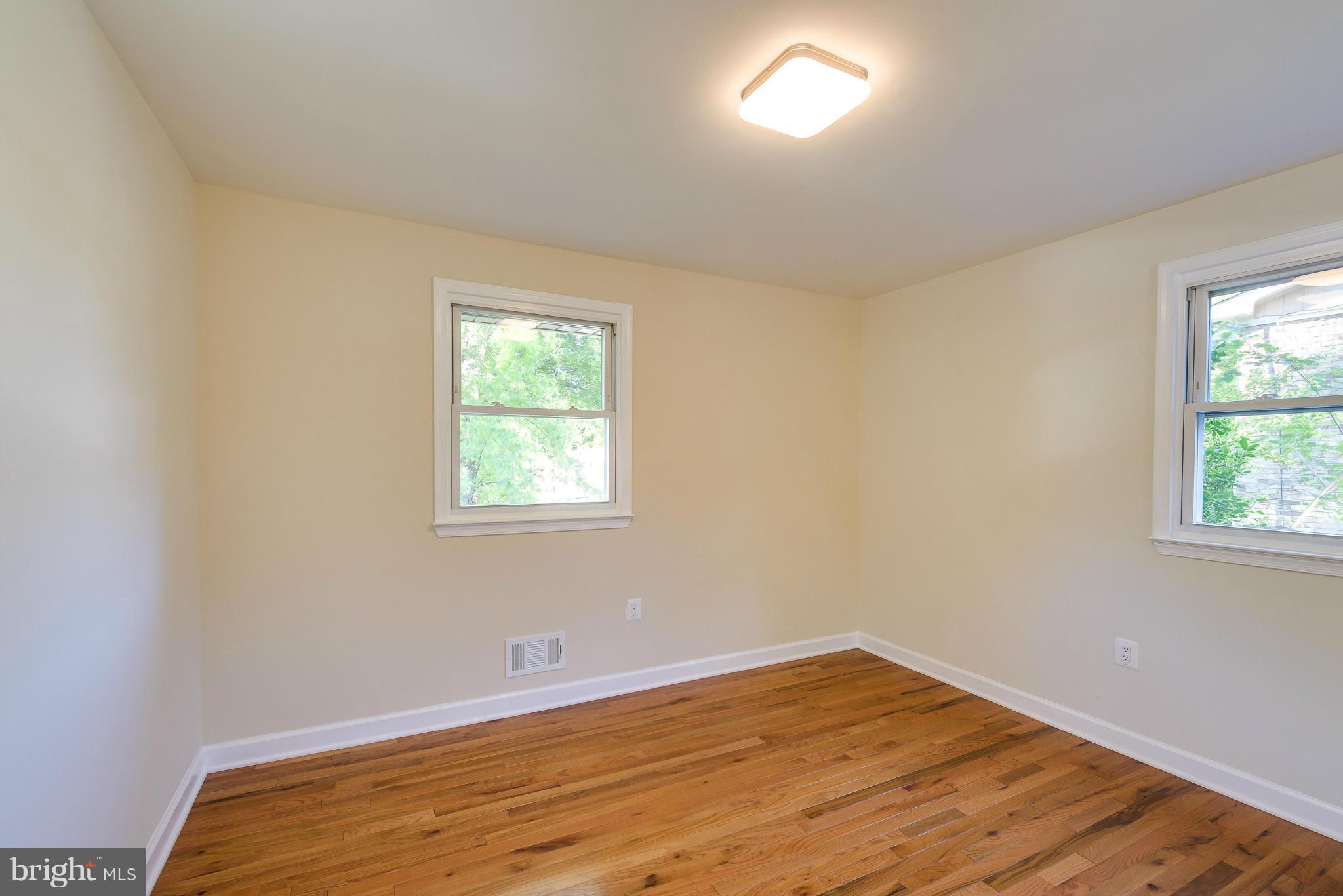 5806 Spell Road Clinton, MD 20735 - Photo 9 of 29 Bedroom