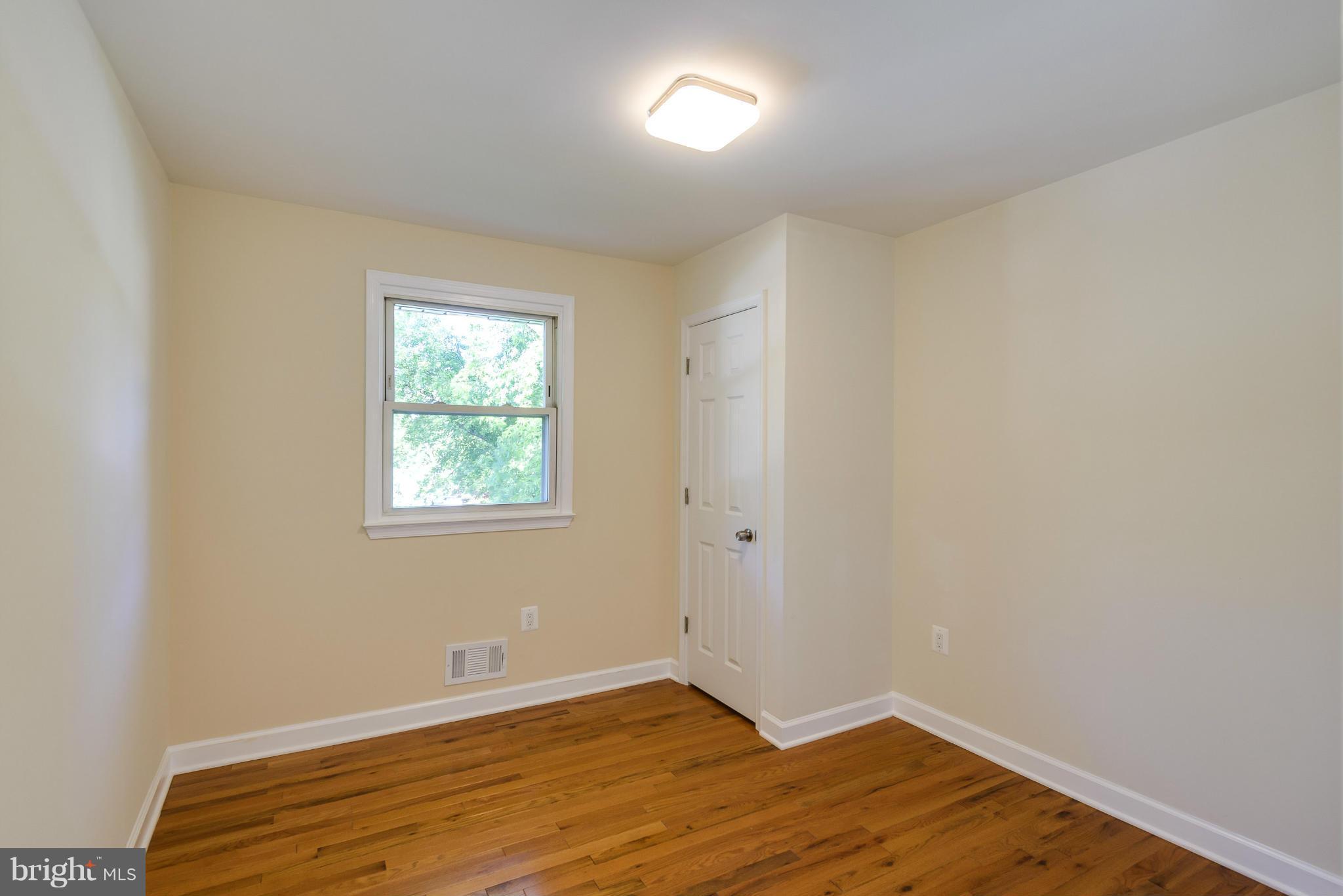 5806 Spell Road Clinton, MD 20735 - Photo 10 of 29 Bedroom