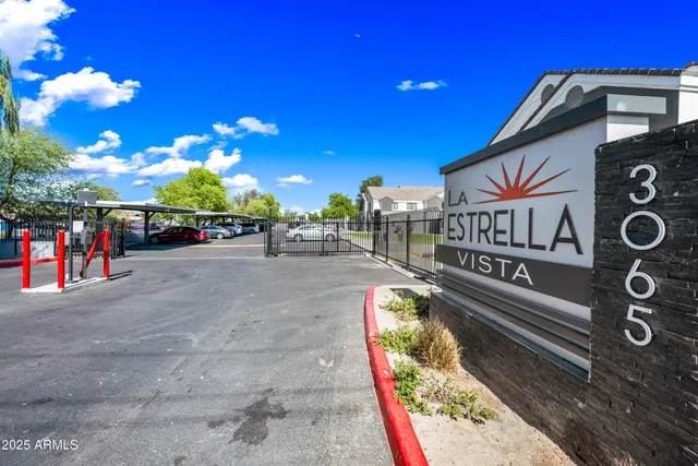 $1,699 | 3065 North 67th Avenue, Unit 202, Phoenix, AZ 85033