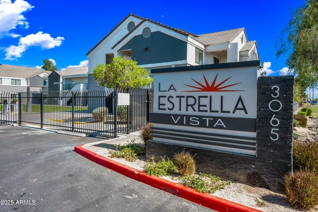 $1,699 | 3065 North 67th Avenue, Unit 202, Phoenix, AZ 85033