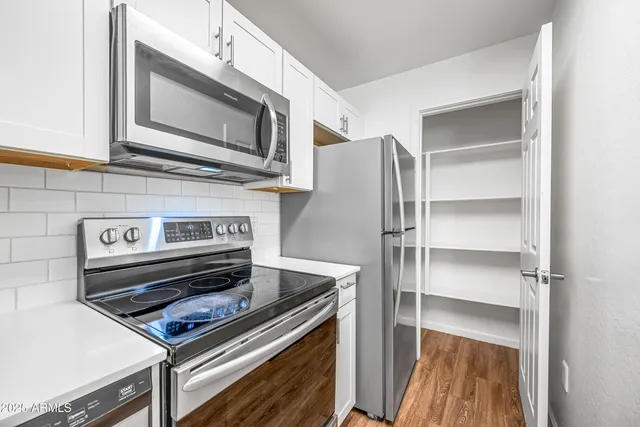 $1,699 | 3065 North 67th Avenue, Unit 202, Phoenix, AZ 85033