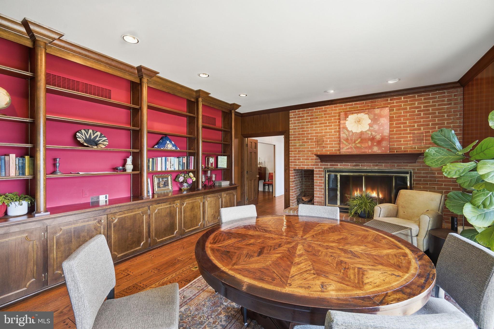 9338 Bantry Road Easton, MD 21601 - Photo 32 of 53 Built in book cases
