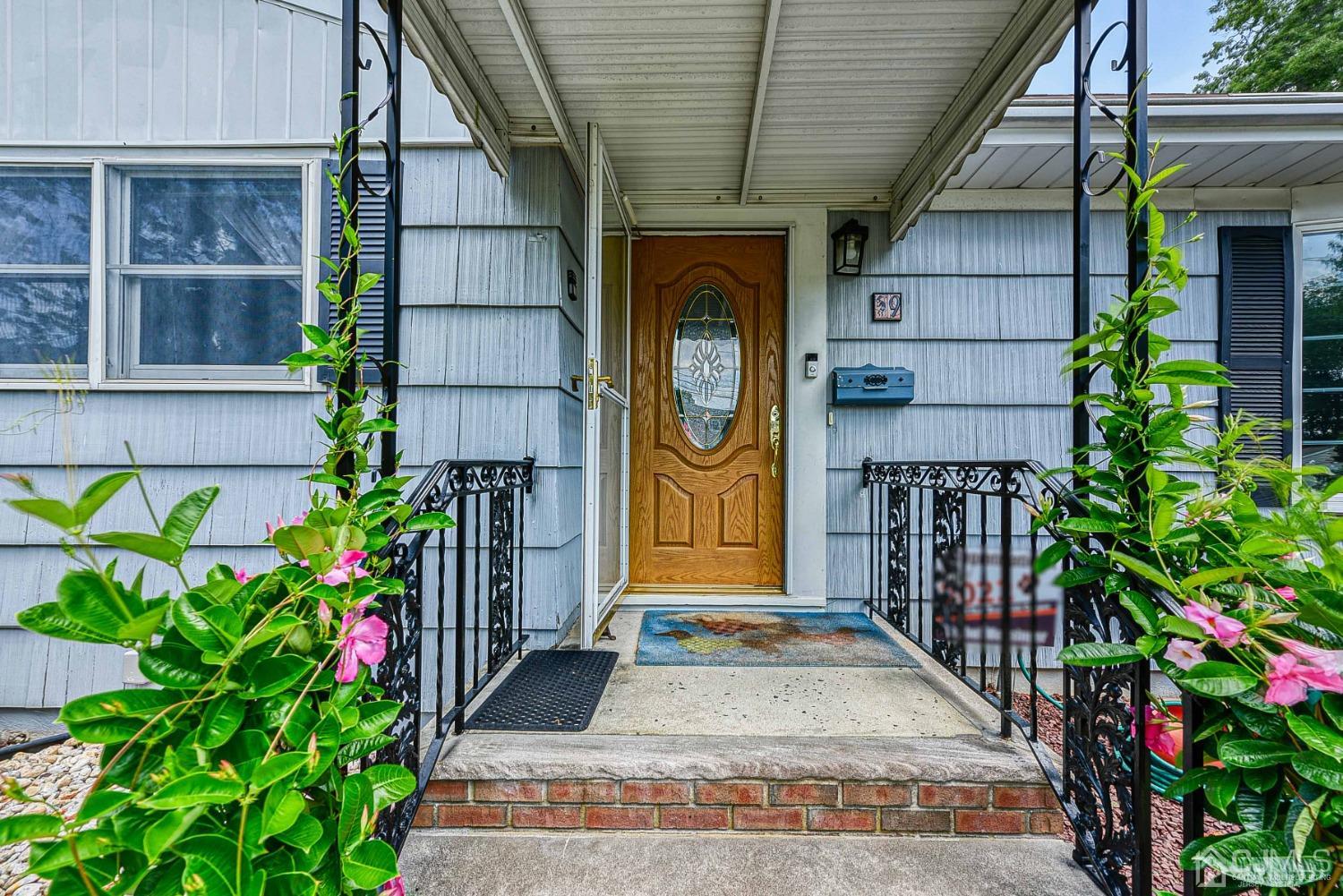 9 Kevin Road East Brunswick, NJ 08816 - Photo 5 of 29 Gallery Image 5