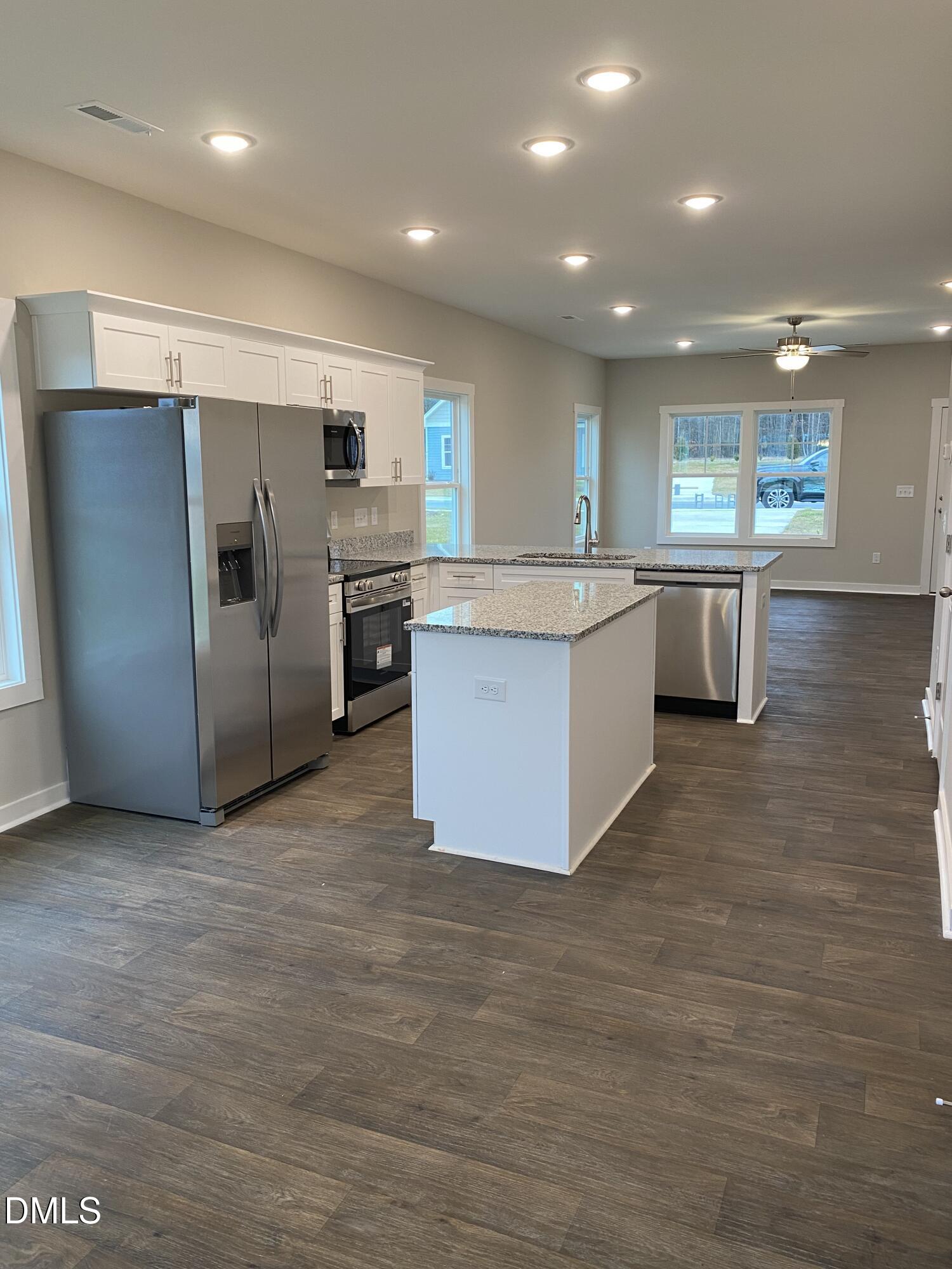 1045 Pinnix Loop Burlington, NC 27217 - Photo 5 of 25 Elkwood D
