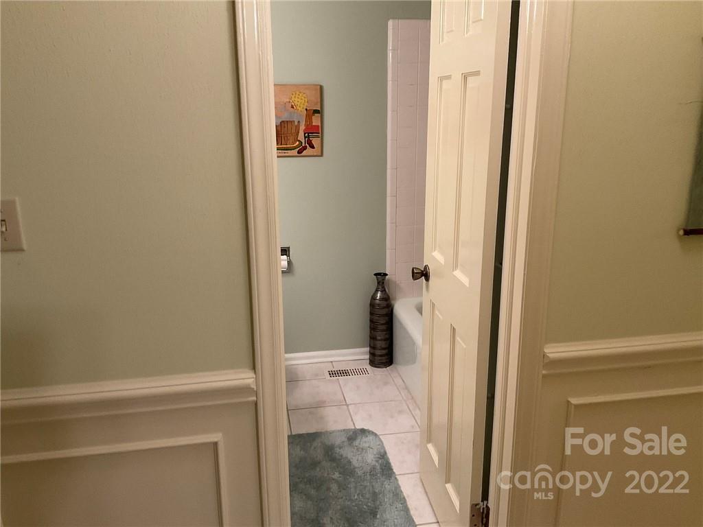 4128 Linwood Road Gastonia, NC 28052 - Photo 19 of 39 Gallery Image 19