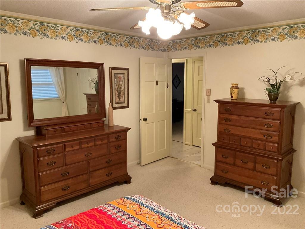 4128 Linwood Road Gastonia, NC 28052 - Photo 24 of 39 Gallery Image 24