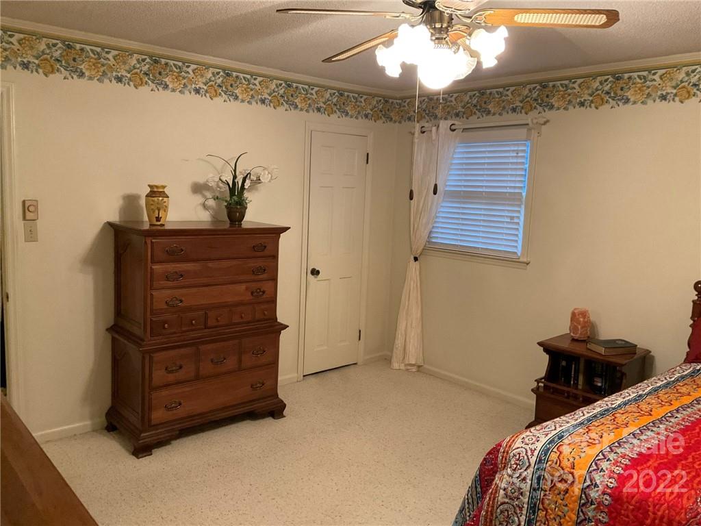 4128 Linwood Road Gastonia, NC 28052 - Photo 26 of 39 Gallery Image 26