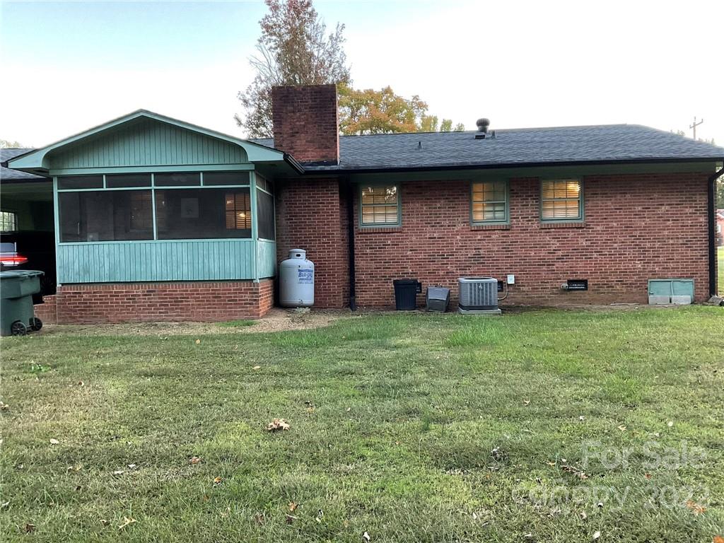 4128 Linwood Road Gastonia, NC 28052 - Photo 7 of 39 Gallery Image 7
