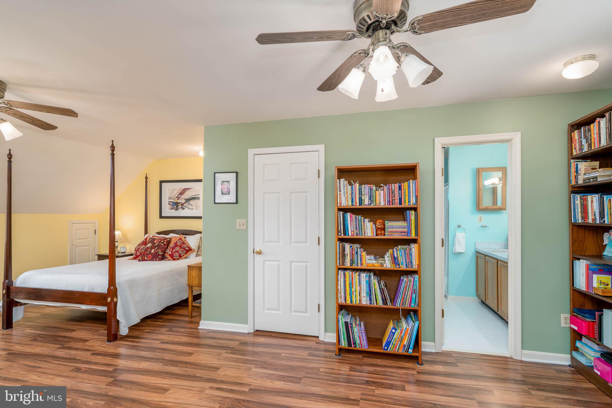 17851 Croom Road Brandywine, MD 20613 - Photo 19 of 38 Master Bedroom (alt view)