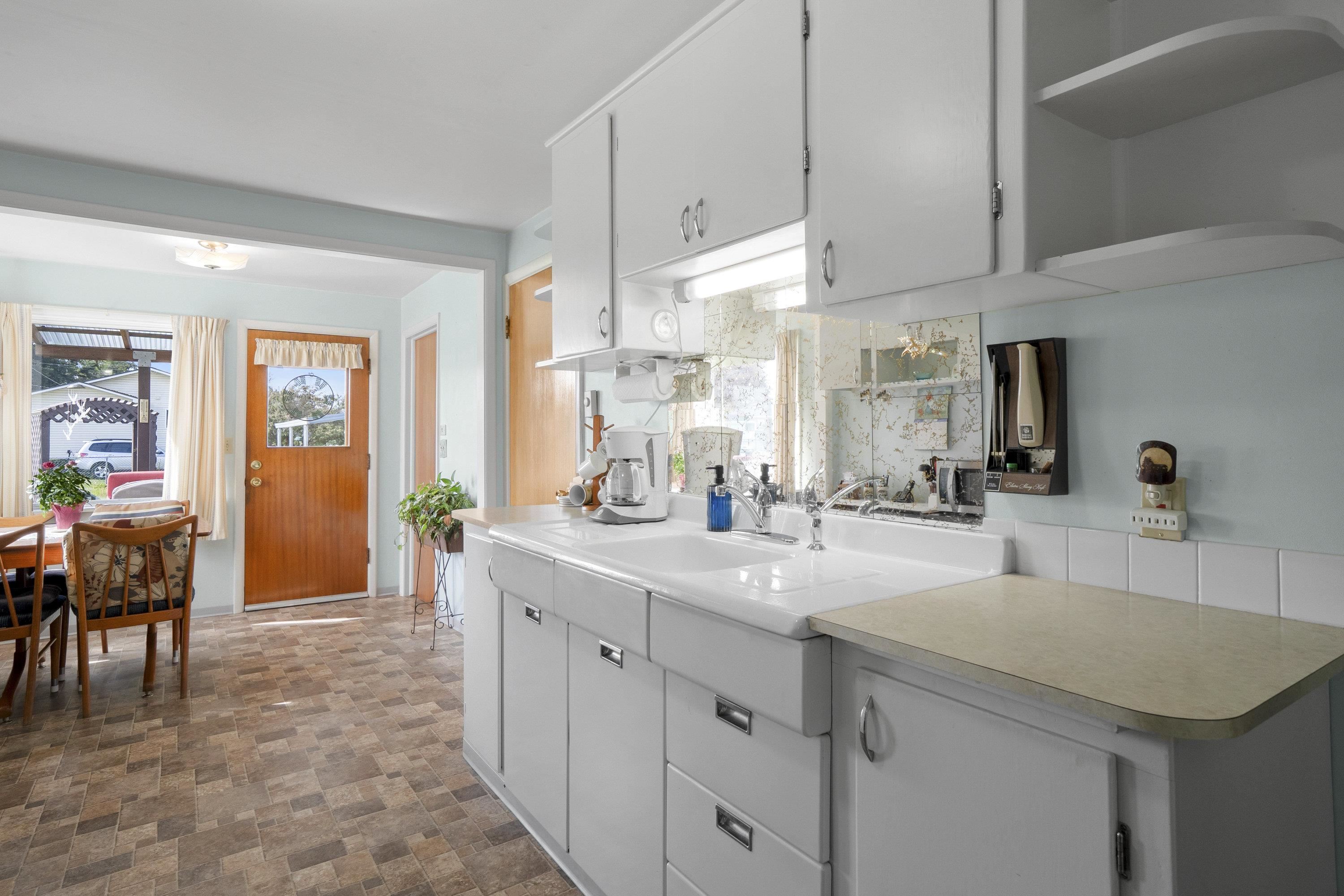 2625 North Vista Road Spokane Valley, WA 99212 - Photo 11 of 37