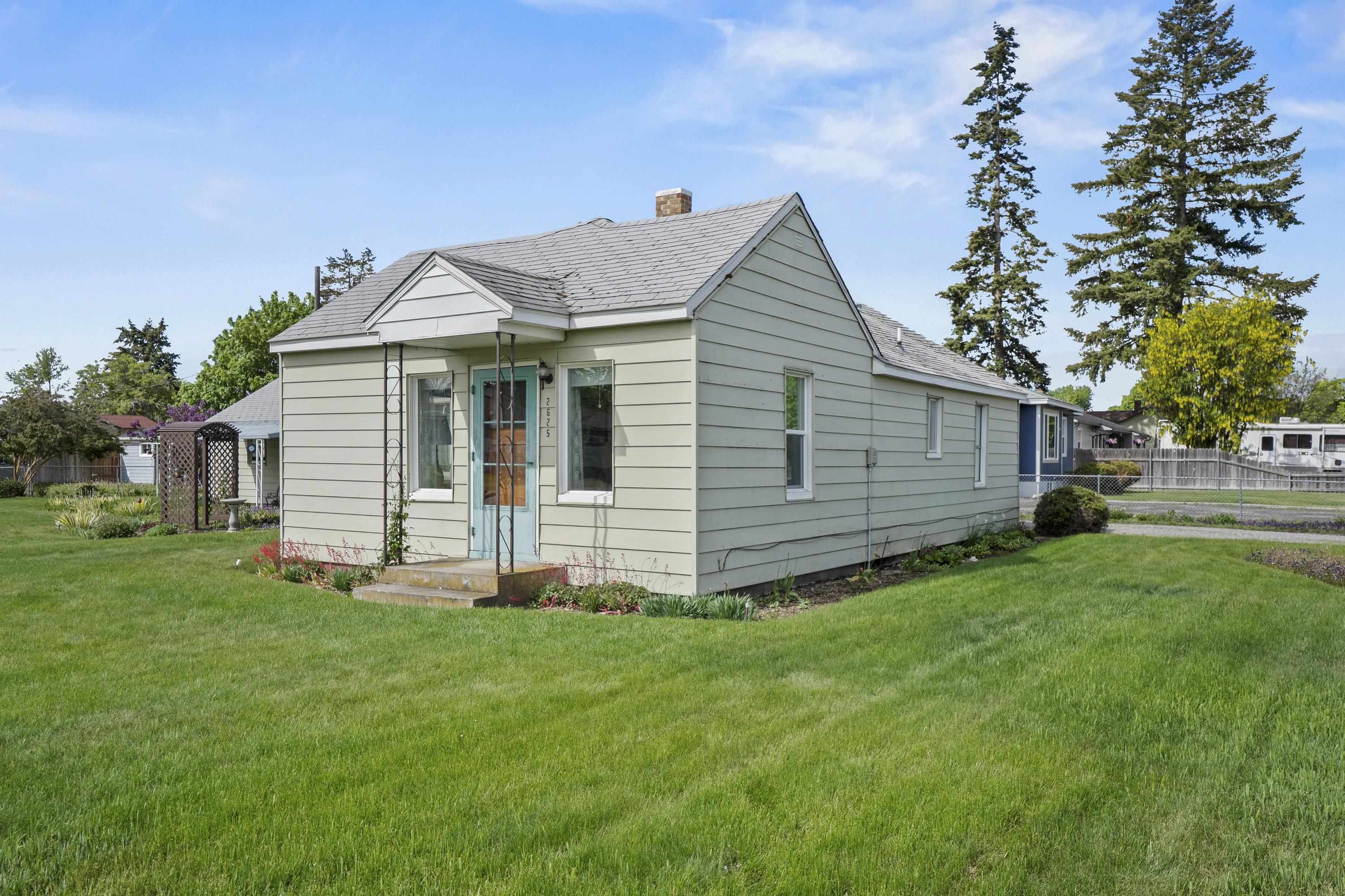 2625 North Vista Road Spokane Valley, WA 99212 - Photo 2 of 37