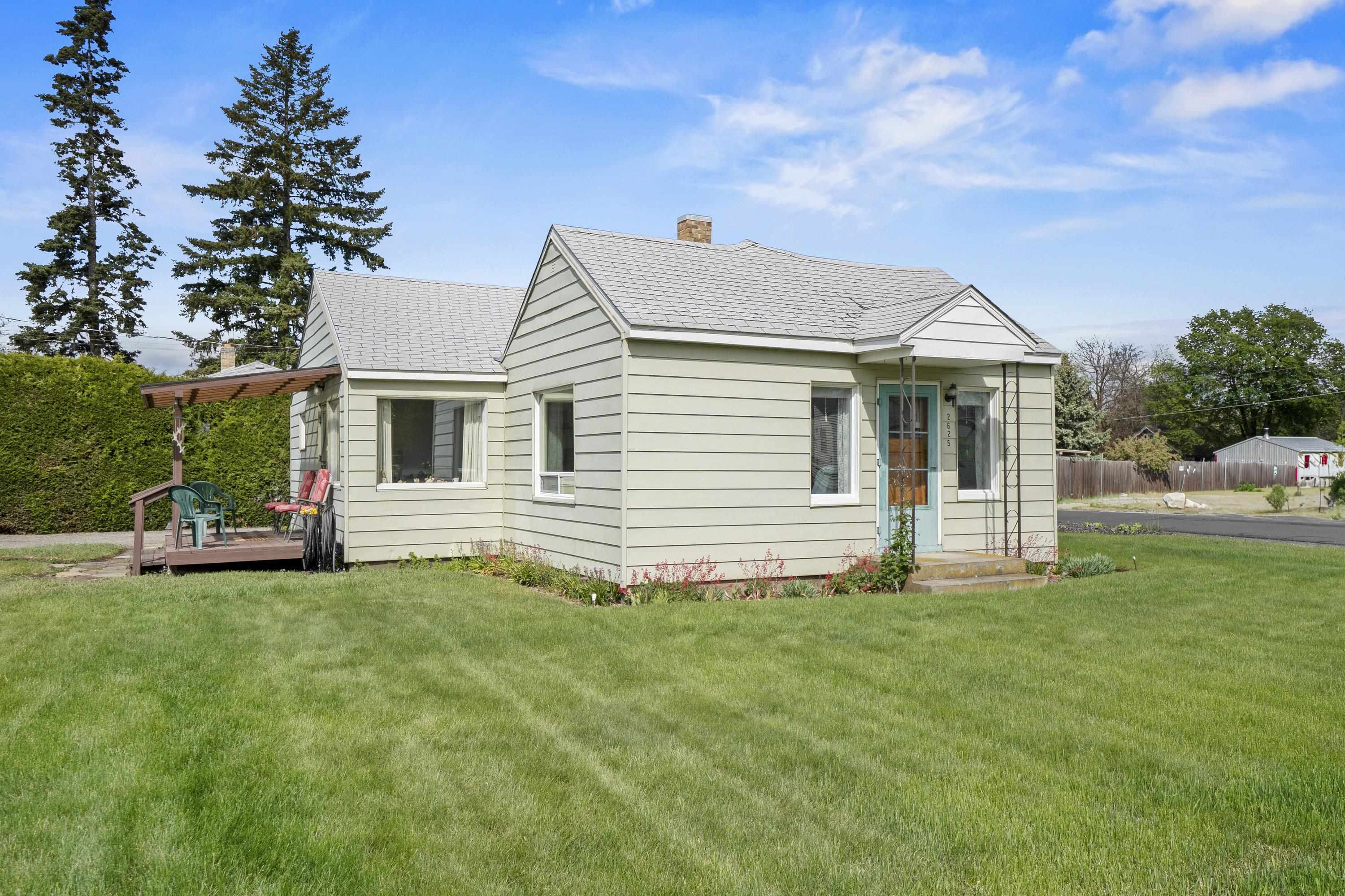 2625 North Vista Road Spokane Valley, WA 99212 - Photo 3 of 37
