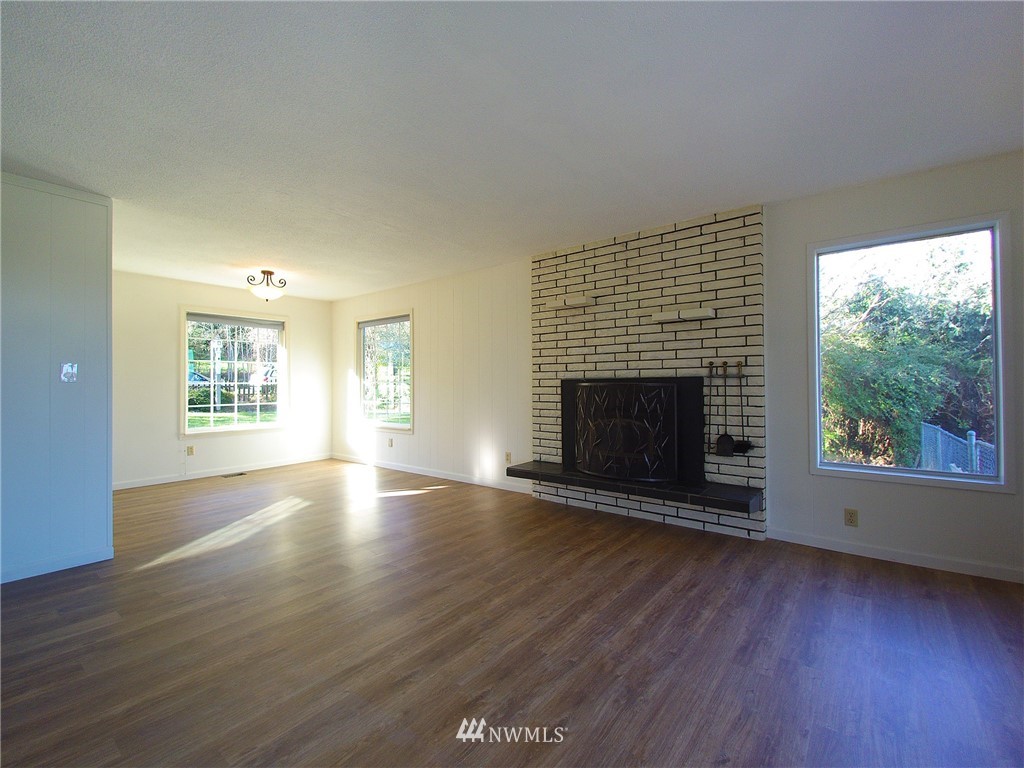 406 Reservoir Road Sequim, WA 98382 - Photo 9 of 25 Gallery Image 9