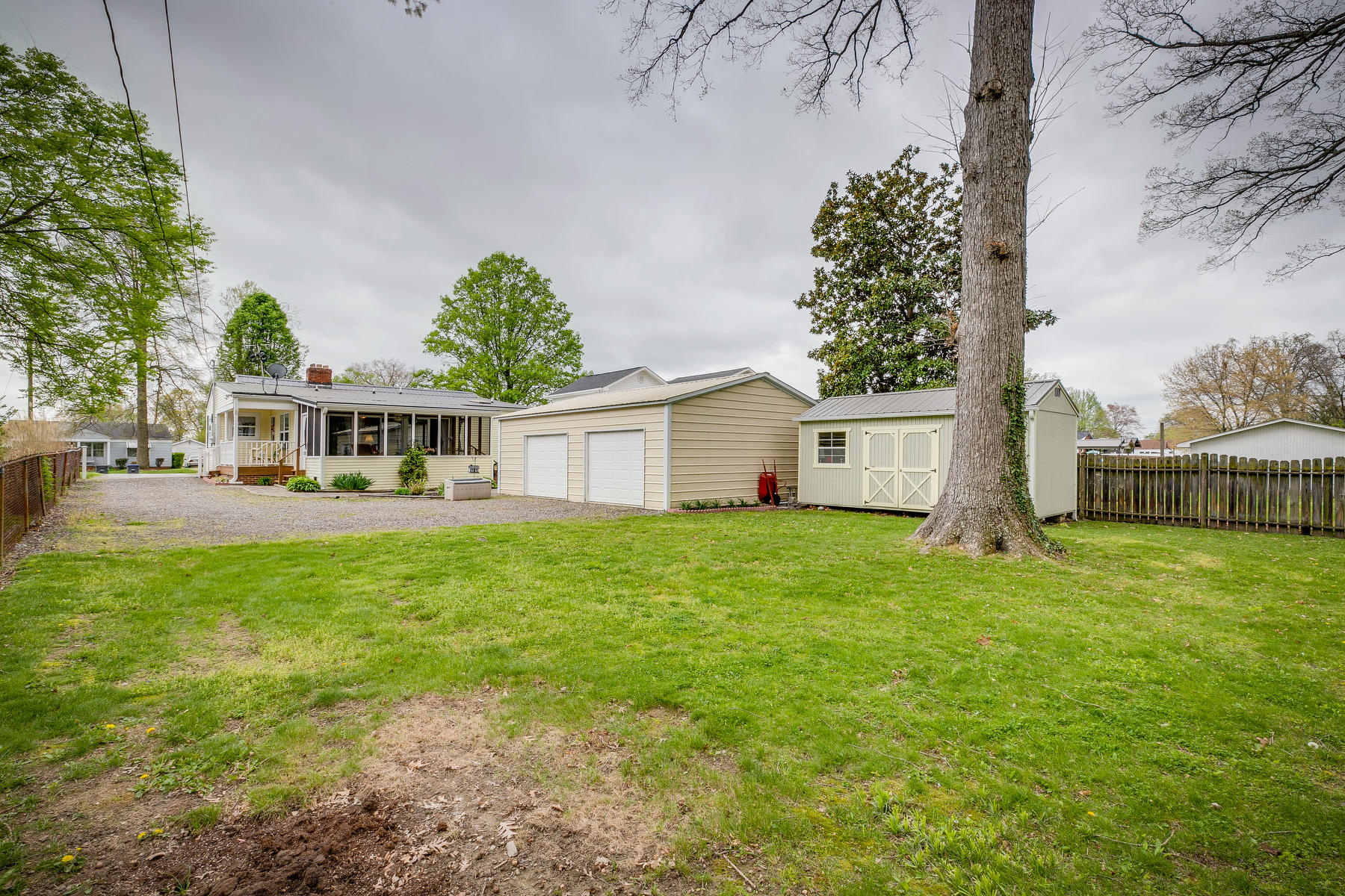 1837 Fairoaks Road Kingsport, TN 37664 - Photo 35 of 37 035