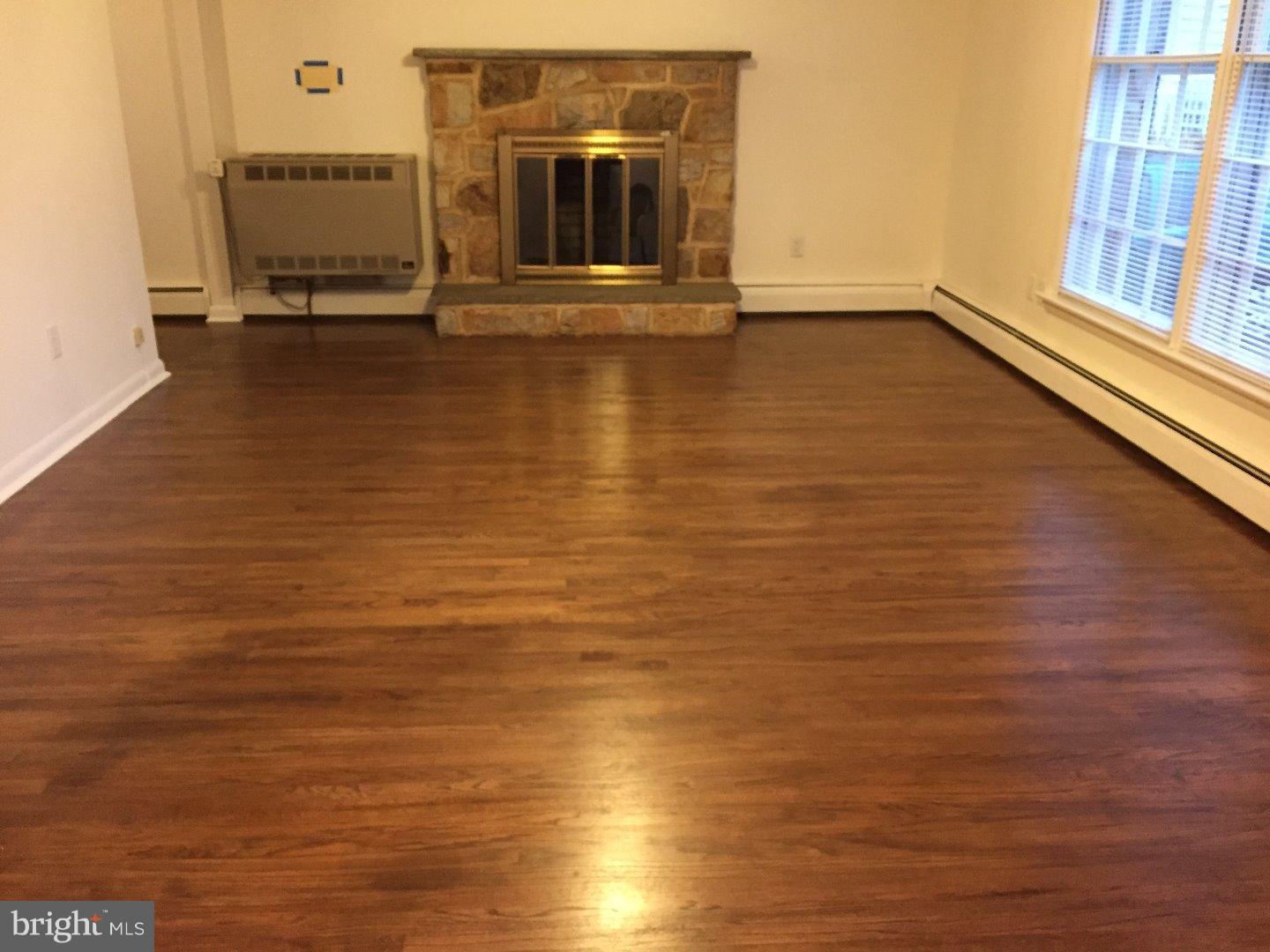 13 Helen Street Pomeroy, PA 19365 - Photo 6 of 12 Living Room