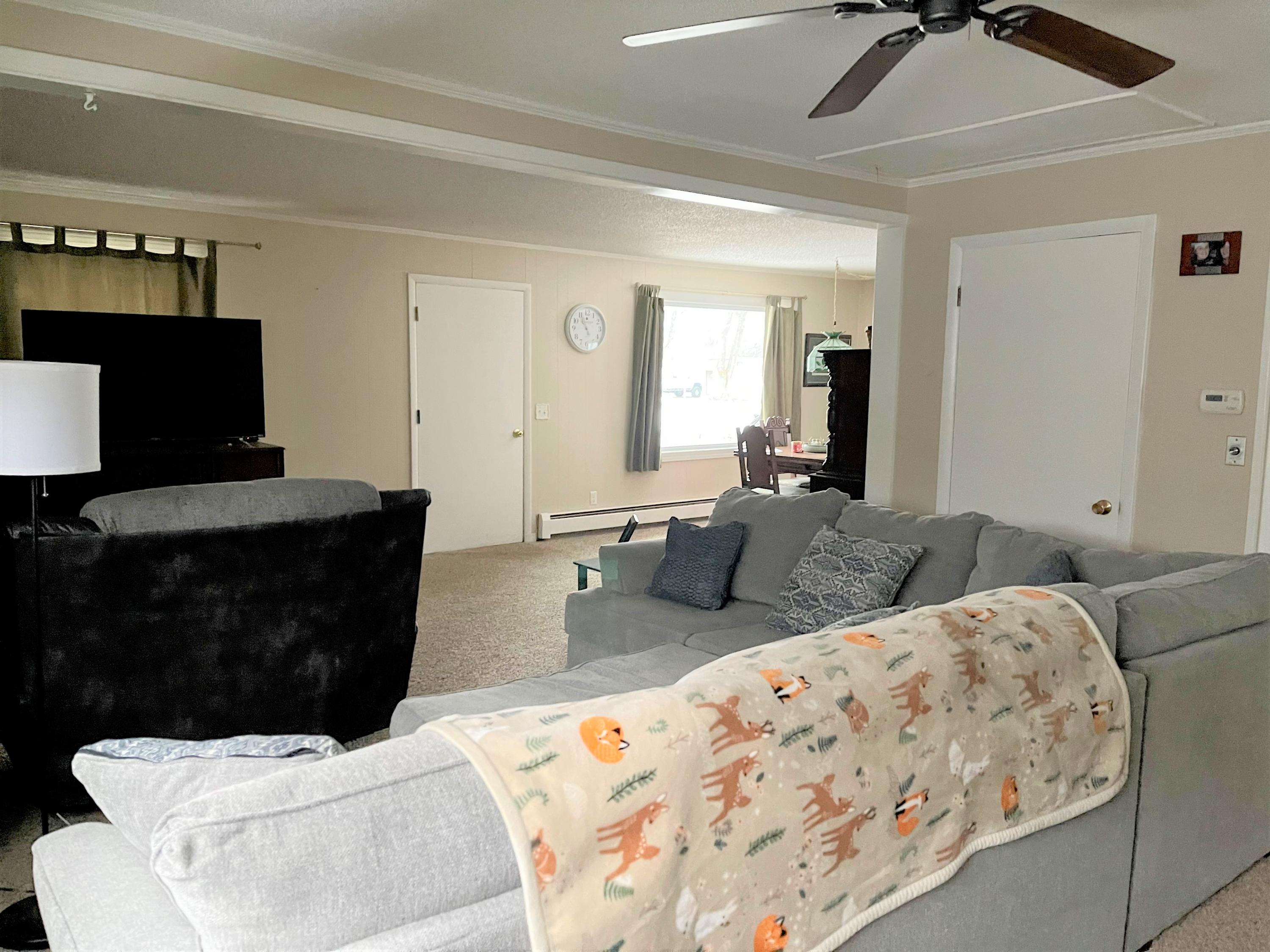 203 South B Street Cheboygan, MI 49721 - Photo 4 of 12 Gallery Image 4