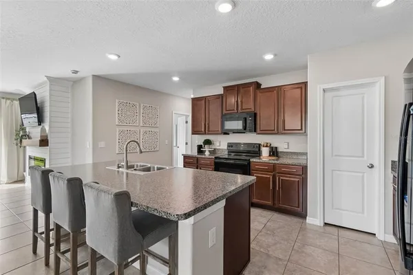 $427,800 | 11326 Sage Canyon Dr., Riverview, FL 33578