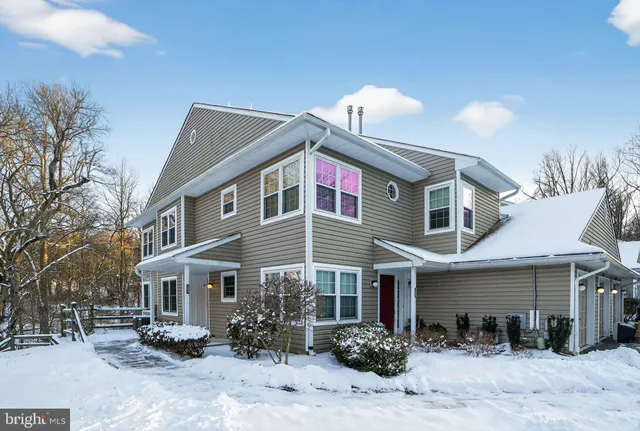 $400,000 | 202 Nottingham Court, Unit 202, Glen Mills, PA 19342