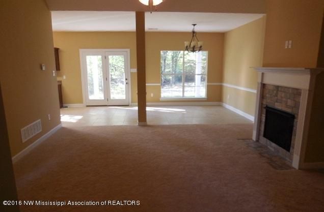 1748 Pryor Road Coldwater, MS 38618 - Photo 5 of 19 DSCN1138
