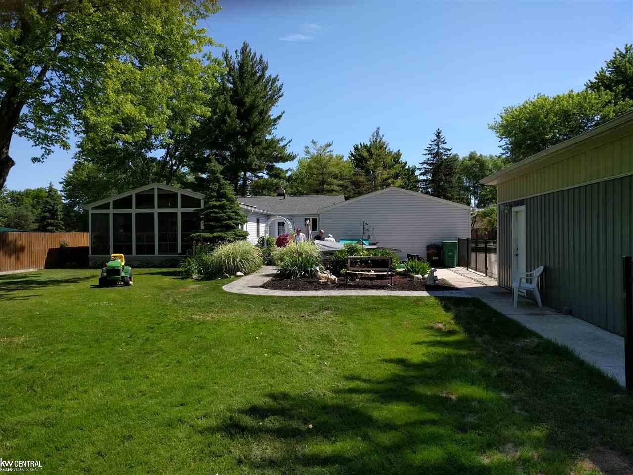 32584 Sutton Road Chesterfield, MI 48047 - Photo 12 of 14