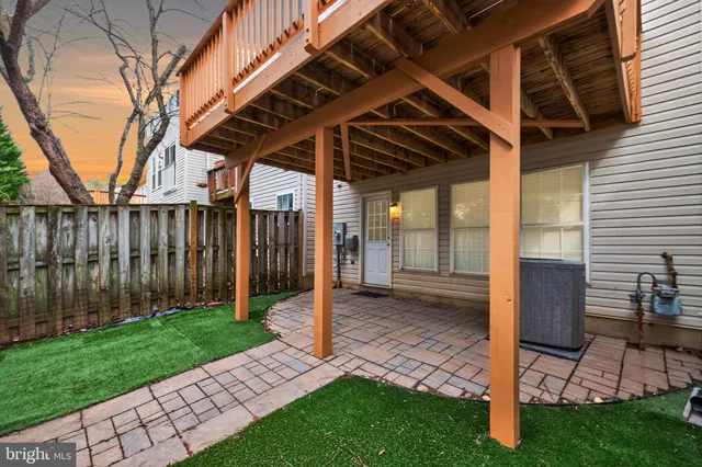 a picture of a bathroom with mirror