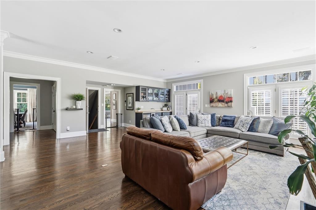 5600 State Line Road Mission Hills, KS 66208 - Photo 12 of 48