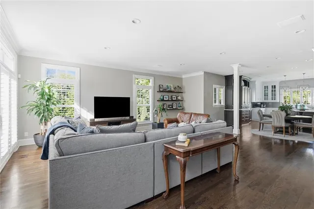 $1,895,000 | 5600 State Line Road, Mission Hills, KS 66208